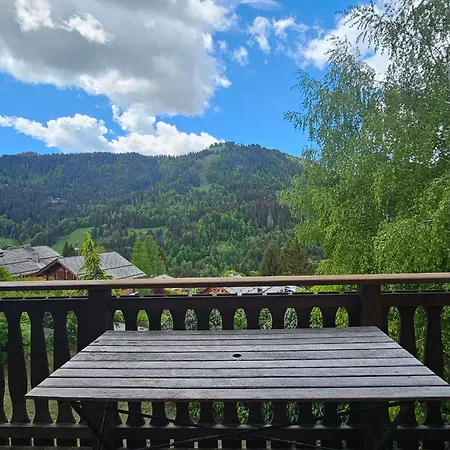 Bright Mountain View & Access * La Clusaz